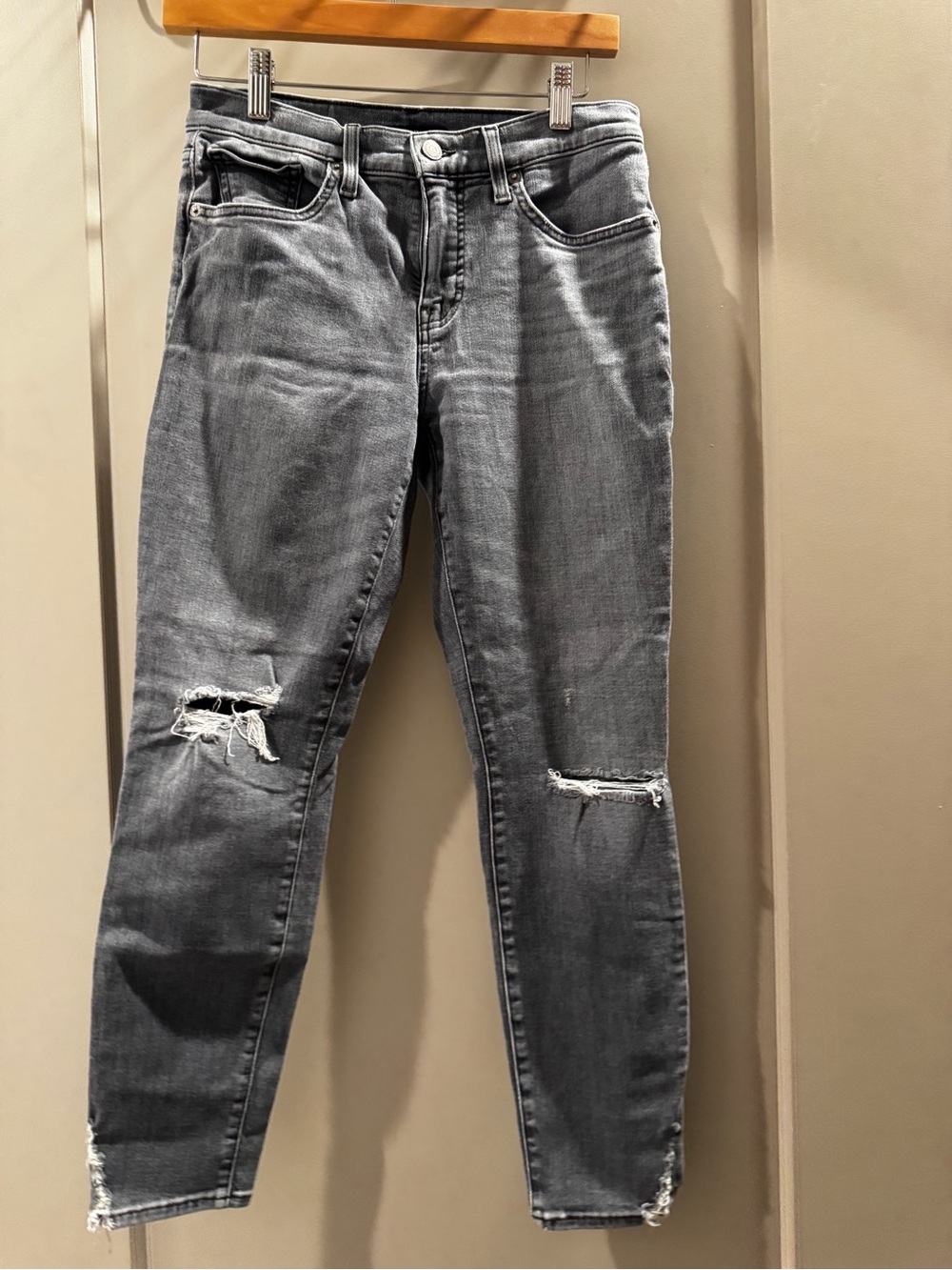 Lucky Brand Gray Distressed Skinny Jeans